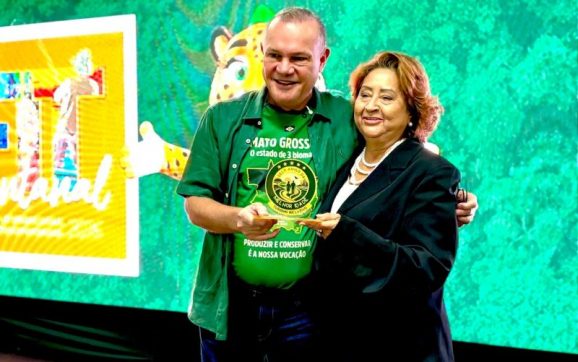 Durante a FIT Pantanal, Wellington defende política permanente para idosos e recebe homenagem da ABCMI-MT