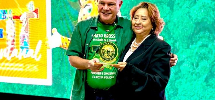 Durante a FIT Pantanal, Wellington defende política permanente para idosos e recebe homenagem da ABCMI-MT