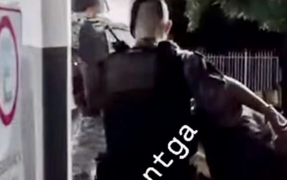 Força Tática salva homem sequestrado por facção minutos antes de Tribunal do Crime; vídeo mostra prisões
