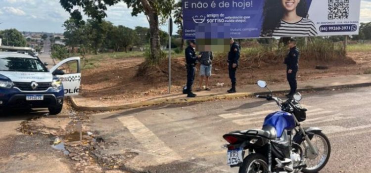 Fuga alucinada na contramão termina com menor ‘espatifado’ no chão e apreensão em Rondonópolis