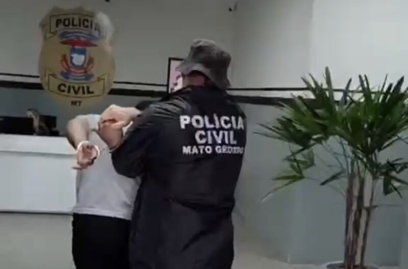 Funcionário invade celular, ameaça divulgar nudes de cliente e tenta forçar encontro íntimo em Rondonópolis; vídeo
