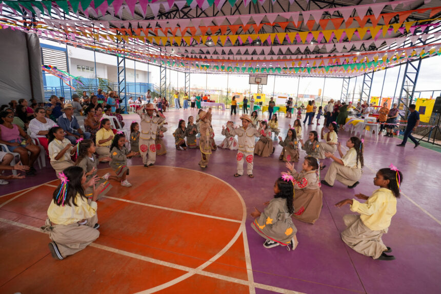 Município abre comemorações juninas junto às famílias atendidas nos bairros