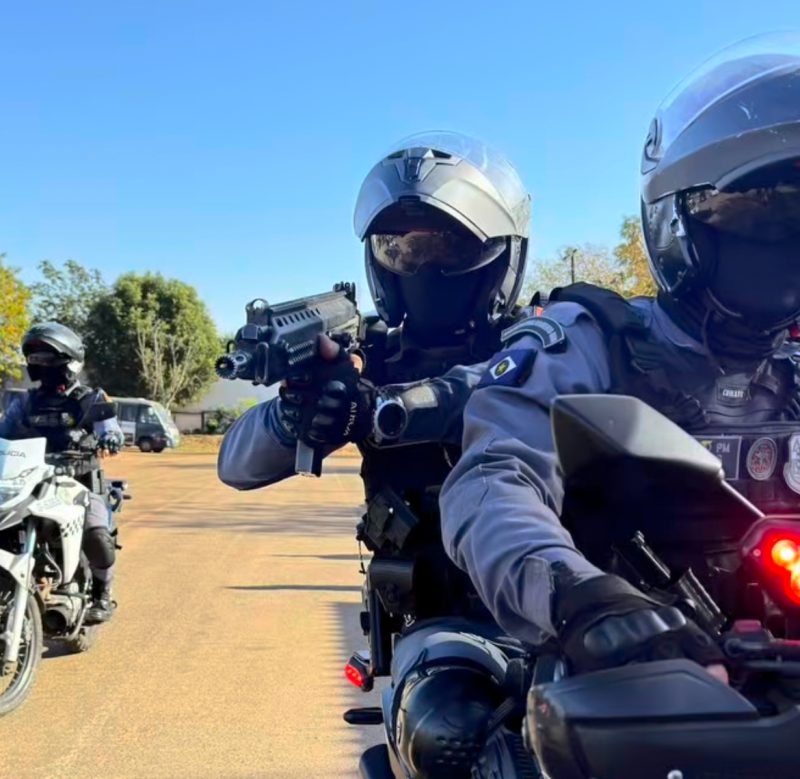 PM acaba com a farra de tornozelado que se dizia ‘impegável’ e ostentava mandado de prisão em Rondonópolis