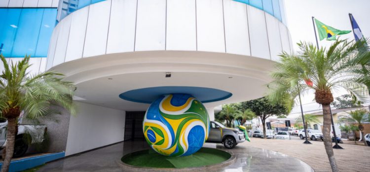 Prefeitura de Rondonópolis se transforma em ponto de troca de figurinhas neste domingo (28)