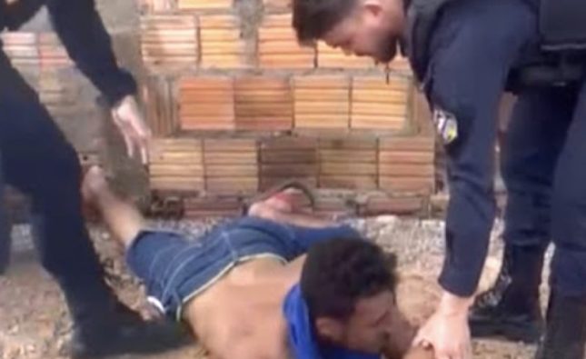 Ritual macabro? Corpo é encontrado esquartejado e indivíduo confessa o crime; imagens fortíssimas