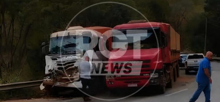 Ultrapassagem maluca quase termina em tragédia e provoca engavetamento na Serra da Petrovina; vídeo