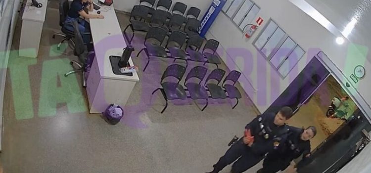 Vídeo mostra PM chegando à UPA com parte dos dedos decepados após ataque de lunático morto em confronto