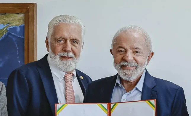 Wagner era intermediário entre Vorcaro e Lula, diz relatório da PF