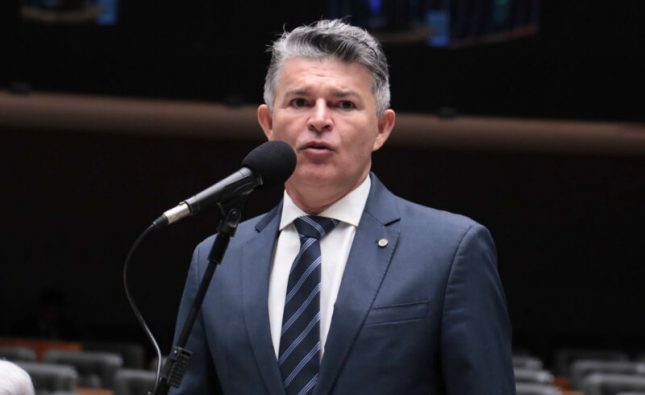 Zé Medeiros aciona PF para investigar possível influência de facções em estruturas públicas