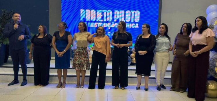 Gestão Cláudio homenageia professores e celebra resultados do projeto-piloto do Método Fônico