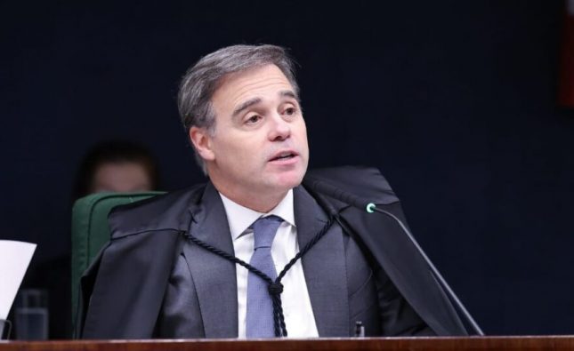 Mendonça intima o governo a explicar doações eleitoreiras