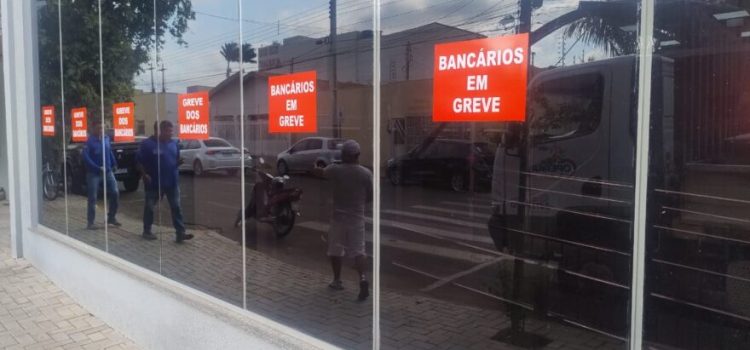 Bancários de Rondonópolis e de MT entram em greve por reajuste salarial