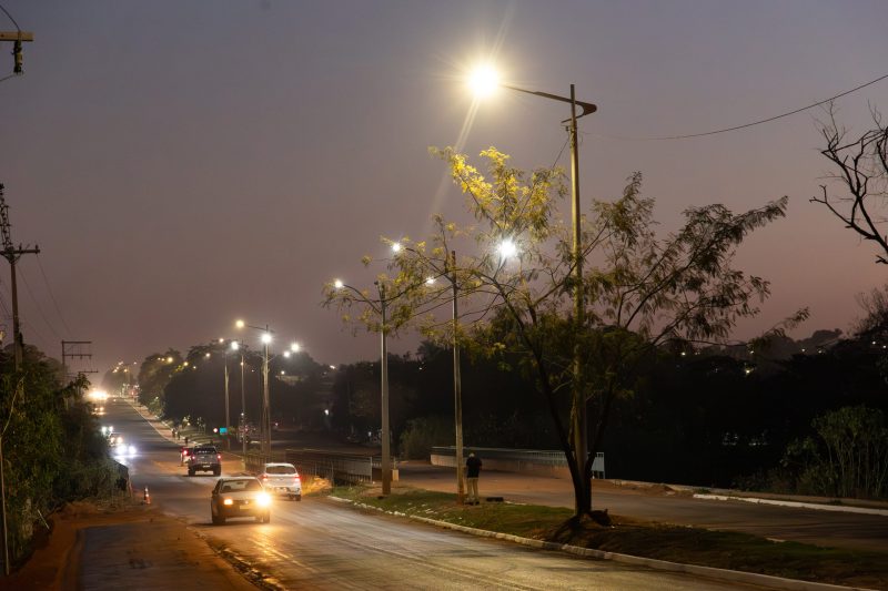 Gestão Cláudio reduz em mais de 41% gasto com iluminação pública após revisão cadastral