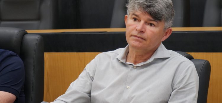 Juíza barra tentativa de Riva de tirar tempo de TV de Zé Medeiros