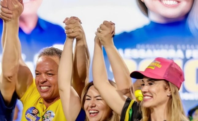 Kalynka destaca força feminina e agradece apoio de Cláudio durante lançamento de Alessandra em Rondonópolis