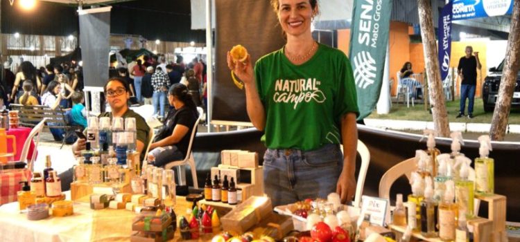 Pequenos comerciantes e ambulantes comemoram vendas durante a Exposul