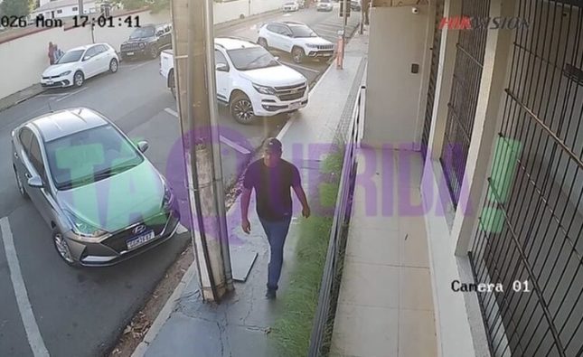 Vídeo mostra homem atacando sexualmente empresária na frente do filho de 5 anos em MT