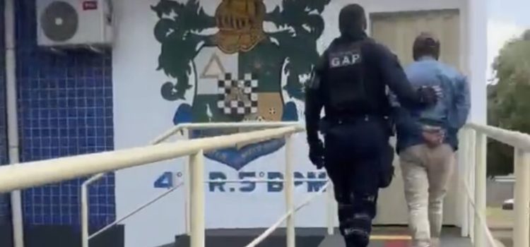 Vídeo mostra prisão de homem acusado de matar vítima a facadas em Rondonópolis