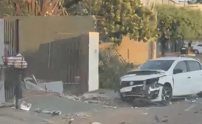 Vídeo mostra rastro de destruição deixado por motorista após colidir com carros e muro em Rondonópolis