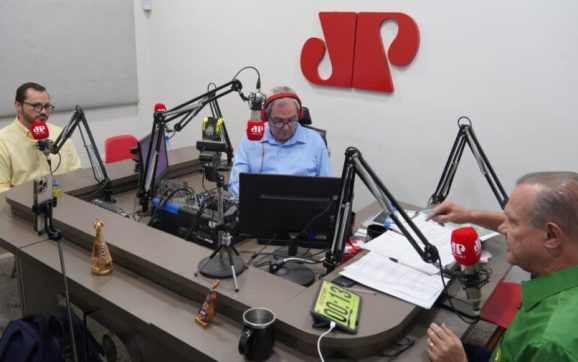 Wellington cobra prioridades: “É melhor a roda-gigante ou um hospital funcionando”