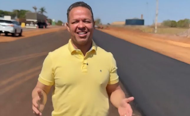 Cláudio comemora chegada do asfalto na duplicação do Anel Viário: “Não é promessa, não é conversa fiada, é resultado”; vídeo