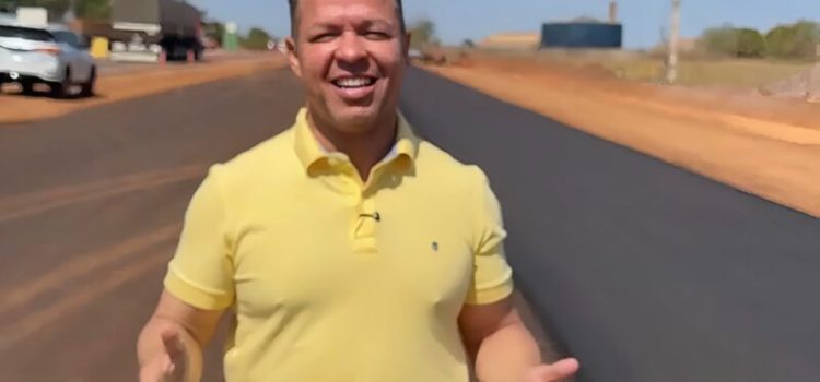 Cláudio comemora chegada do asfalto na duplicação do Anel Viário: “Não é promessa, não é conversa fiada, é resultado”; vídeo