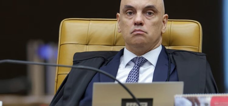 Fachin marca data para STF definir sorte de Moraes e já circulam rumores de renúncia