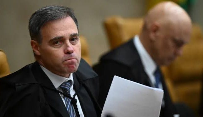 Mendonça pede investigação de Moraes por abuso de autoridade e denunciação caluniosa