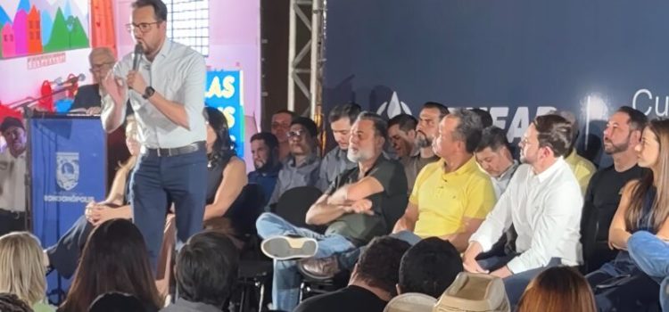 Secretário acusa ex-prefeito de tentar inviabilizar gestão de Cláudio e diz que vice só aparece para buscar salário; vídeo