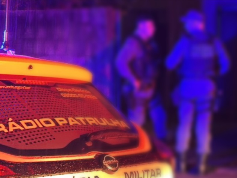 Ex-cunhado e comparsas tentam invadir casa para matar homem em Rondonópolis; vítima usa geladeira para impedir