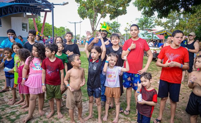 Gelsão da Saúde reúne cerca de 2,5 mil pessoas em grande festa do Dia das Crianças em Rondonópolis