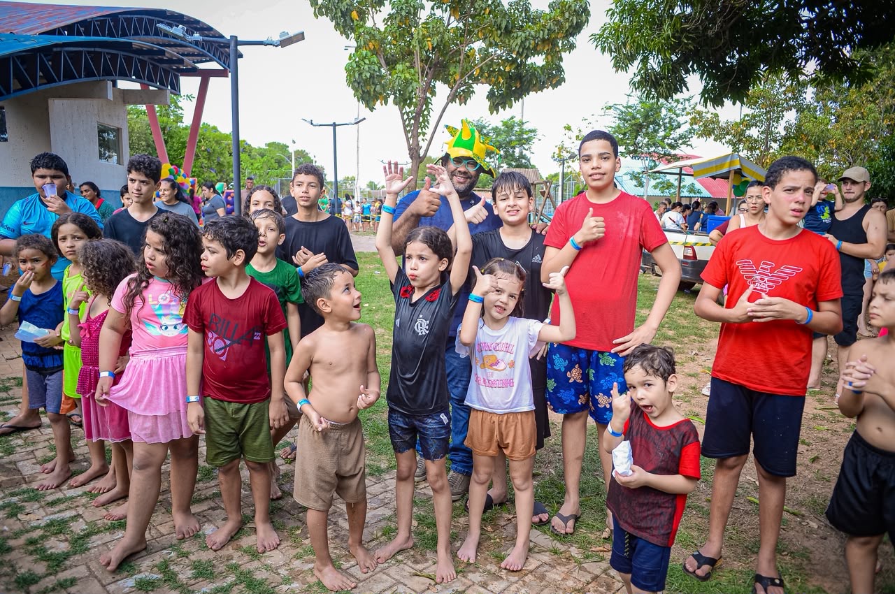 Gelsão da Saúde reúne cerca de 2,5 mil pessoas em grande festa do Dia das Crianças em Rondonópolis