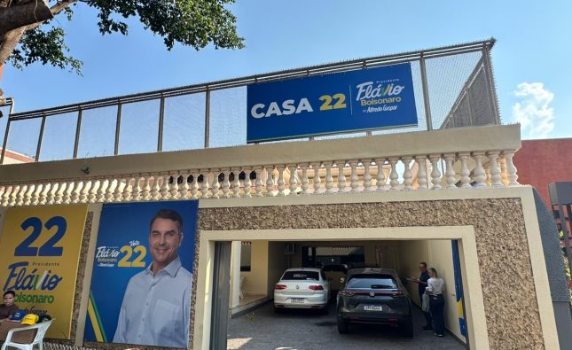 Mais de 130 prefeitos participam da inauguração da Casa 22 em apoio a Flávio Bolsonaro em MT