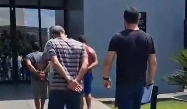 Mulher é aterrorizada com agressões e ameaças de morte após cobrar aluguel em Rondonópolis; trio é preso