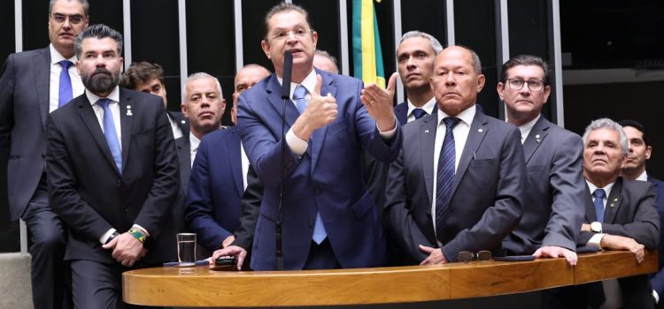 PL quer indicar Sóstenes Cavalcante para presidência da Câmara