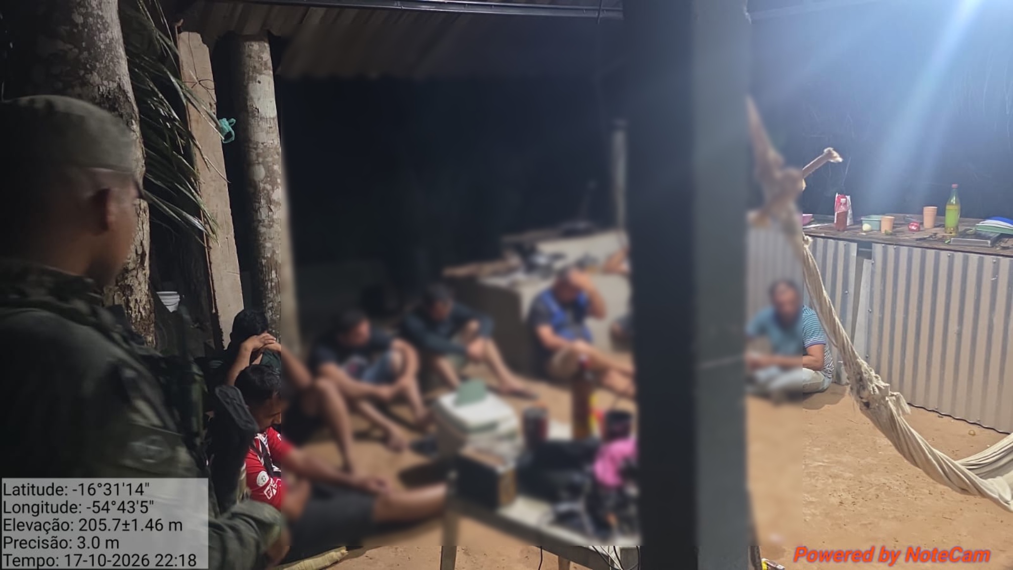 PM flagra ‘piratas da piracema’ com 49 kg de peixes e um pula no rio para fugir em Rondonópolis; imagens