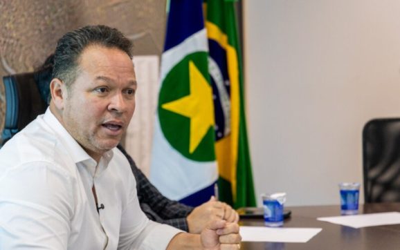 Prefeito diz que adversários “estão fazendo o diabo pelo poder” ao comentar operação em Rondonópolis