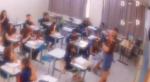 Terrorismo na sala de aula: professora diz que Flávio mataria alunos negros e pardos; assista