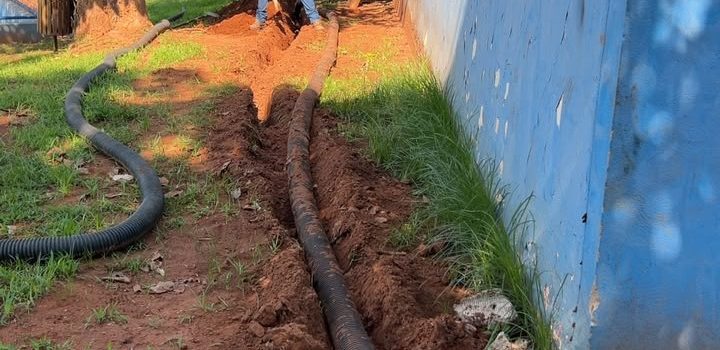 Vândalos furtam fios elétricos da praça Colina Verde pela sexta vez em menos de dois