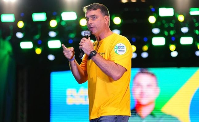 Veritá, que ‘cravou’ o 1º turno, mostra Flávio Bolsonaro com 51,1% dos votos válidos contra 48,9% de Lula