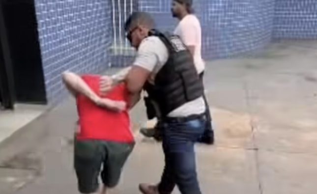 Vídeo mostra prisão de padrasto que espancou e queimou boca do enteado de 4 anos em MT